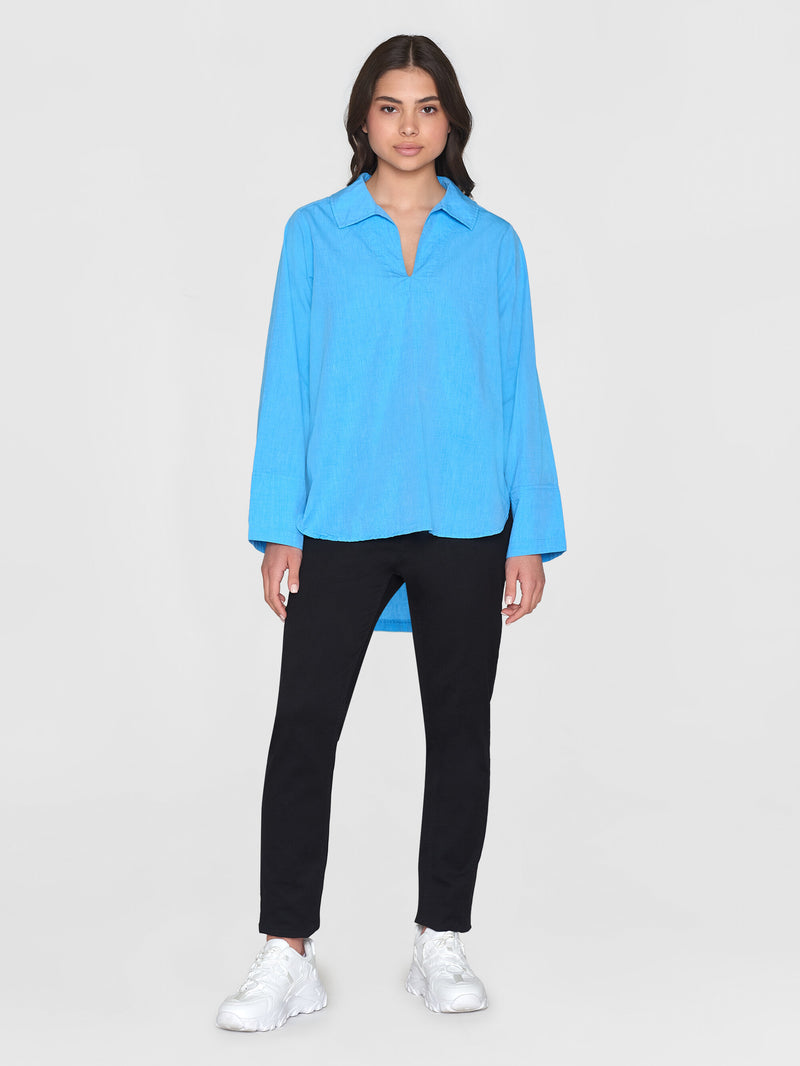 KnowledgeCotton Apparel - WMN Loose A-shape chambray shirt - GOTS/Vegan Shirts 1445 Malibu Blue