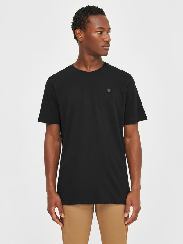 KnowledgeCotton Apparel - MEN Regular fit Badge t-shirt T-shirts 1300 Black Jet